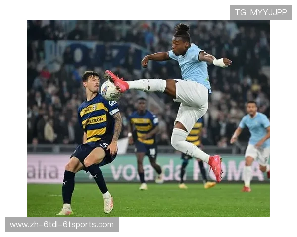 足球比赛中的精准传中与门前进攻